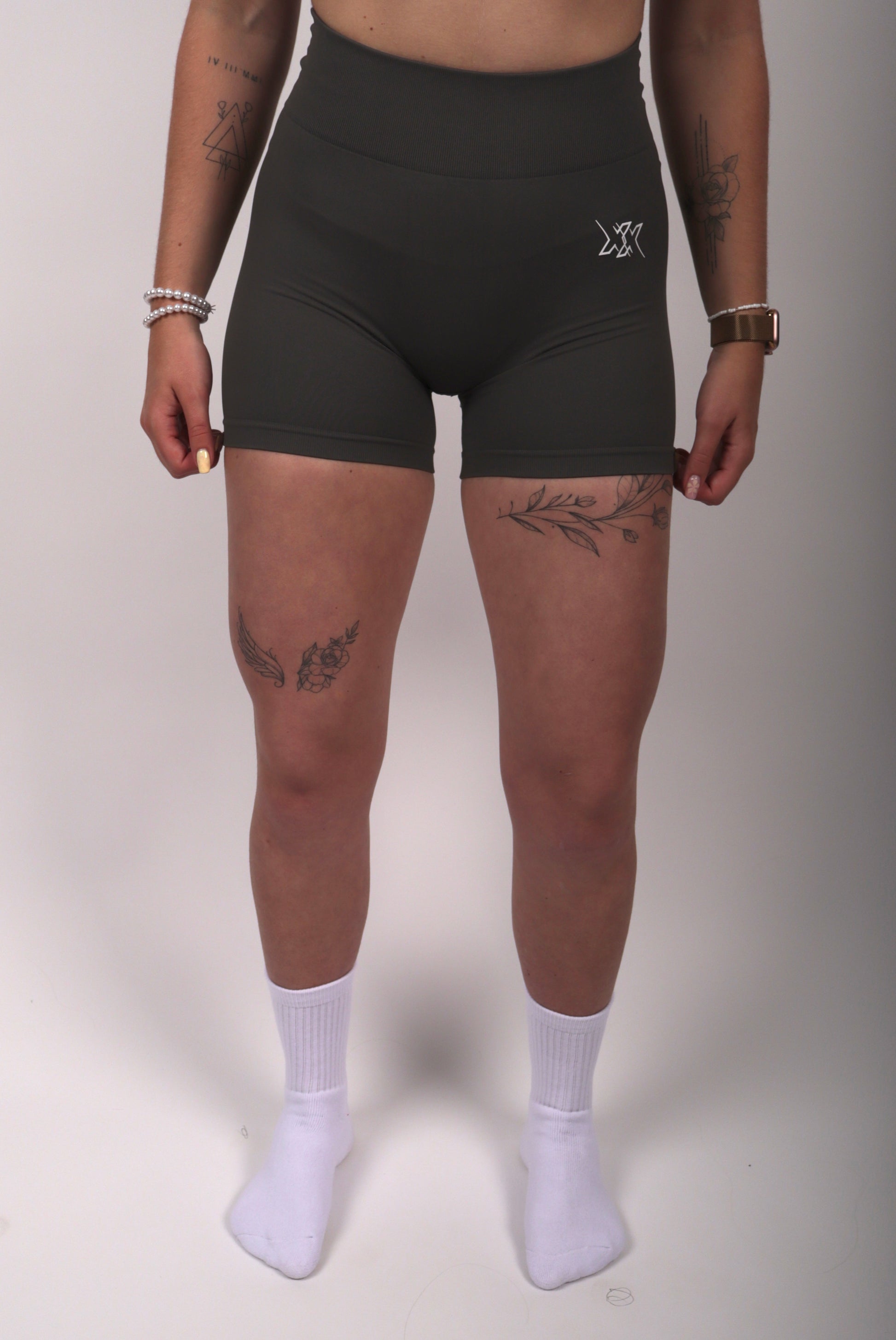 Performance Short Stone Grey